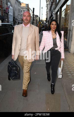 Jonathan Sothcott et Jeanine Nerissa Sothcott arrivent à Hush pour dîner avec le fils de Roger Moore, Geoffrey Moore Banque D'Images