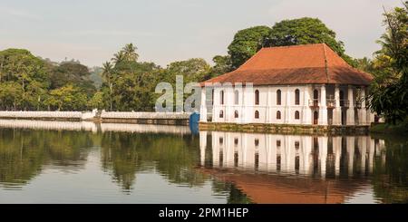 Lac Kandy, Sri Lanka Banque D'Images