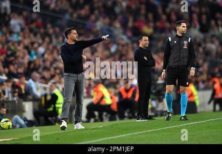 Barcelone, ESP. 10th avril 2023. FC BARCELONE contre GÉRONE FC 10 avril 2023 Michel entraîneur en chef du FC Gérone pendant le match entre le FC Barcelone et le FC Gérone correspondant au vingt-huit jour de la Liga Santander au camp Spotify Nou à Barcelone, Espagne. Crédit : rosdemora/Alay Live News Banque D'Images