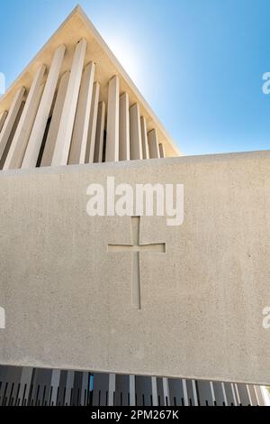 Sa Sainteté François Église à la Maison de la famille Abrahamic, comprenant une mosquée, une église, une synagogue et est située à Abu Dhabi Banque D'Images