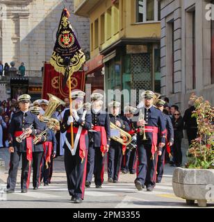 Procesión del Resucitado avec une bande en laiton en uniforme dimanche de Pâques matin Santander Cantabria Espagne Banque D'Images