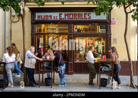 Bar à tapas Hijos de E.Morales. Bar Casa Morales Séville Andalousie Espagne Banque D'Images