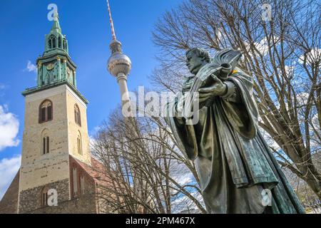 Luther-Denkmal, Marienkirche, Karl-Liebknecht-Straße, Mitte, Berlin, Allemagne Banque D'Images