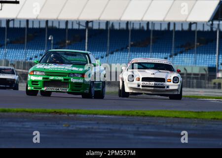 Jonathan Bailey, Andy Middlehurst, Nissan Skyline, James Thorpe, Sean McInerney, Camaro de Chevrolet, une heure de course pour une grille combinant l'historique Banque D'Images