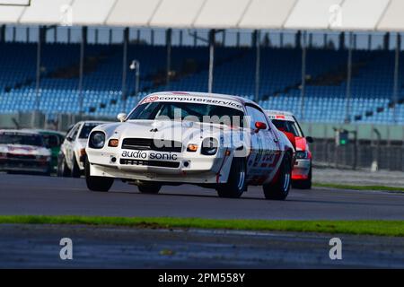 James Thorpe, Sean McInerney, Camaro de Chevrolet, une heure de course pour une grille combinant le défi des voitures de tourisme historiques, HTCC, le Trophée Tony dron Banque D'Images