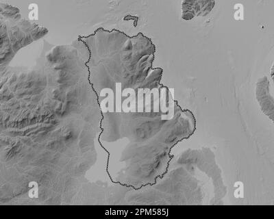 Antrim, région de l'Irlande du Nord. Carte d'altitude en niveaux de gris avec lacs et rivières Banque D'Images