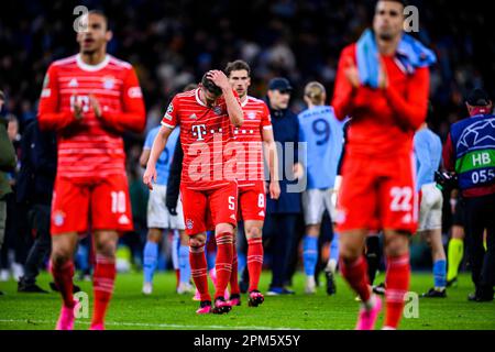 Manchester, Royaume-Uni. 11th avril 2023. Football: Ligue des Champions, Manchester City - Bayern Munich, knockout round, quarterfinales, première étape, Etihad Stadium. Leroy Sane (l-r) de Munich, Benjamin Pavard de Munich, Leon Goretzka de Munich et Joao Pedro Cavaco Cancelo de Munich réagissent de manière malheureuse après le match. Crédit : Tom Weller/dpa/Alay Live News Banque D'Images