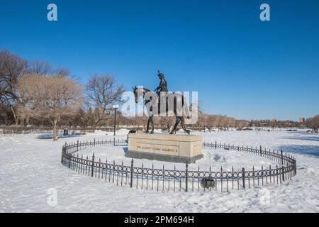 Statue équestre de la reine Elizabeth II à l'édifice de l'Assemblée législative de la Saskatchewan, à Regina, en Saskatchewan, au Canada Banque D'Images