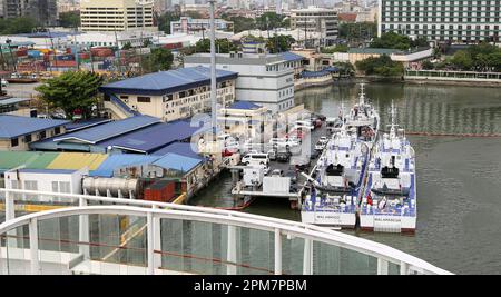 Siège national de la Garde côtière des Philippines à South Harbour, port de Manille, Philippines, BRP Malabrigo et BRP Malapascua, navires de patrouille de classe Parola Banque D'Images