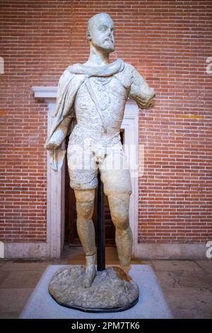 Sculpture Felipe II par Pompeo Leoni 1568 à l'intérieur du Palais Royal d'Aranjuez, site classé au patrimoine mondial de l'UNESCO, province de Madrid, Espagne, Europe. Banque D'Images