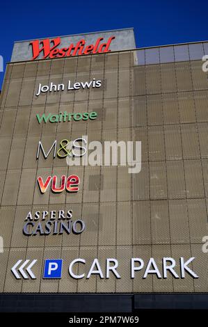 Parking Westfield Stratford City, Stratford, Newham, East London, Royaume-Uni Banque D'Images