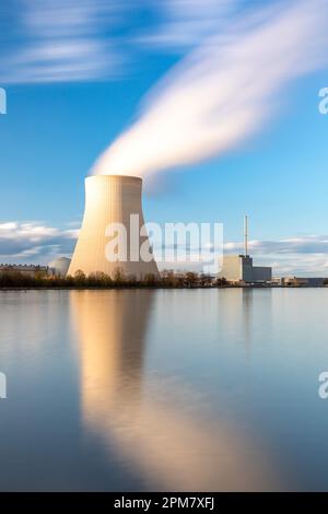 Centrale nucléaire Isar près de Landshut, Bavière, Allemagne Banque D'Images