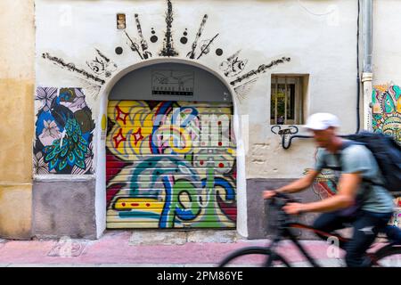 France, Hérault (34), Montpellier, allée dans le centre historique de la ville Banque D'Images