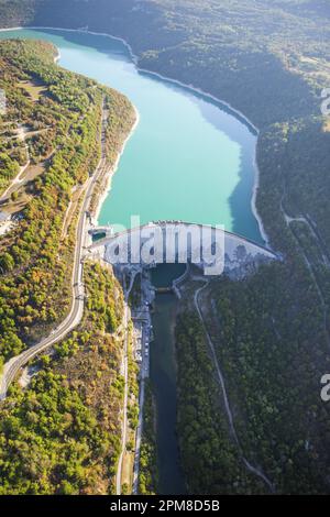 France, Jura, barrage de Vouglans (vue aérienne) Banque D'Images