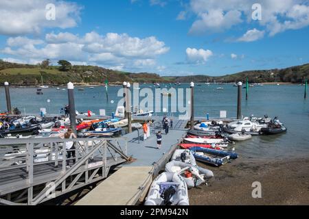 Vue sur l'estuaire de la Salcombe, vue de Salcombe à East Portlerouth dans le South Hams Banque D'Images