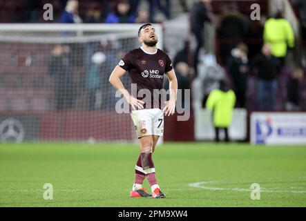 Photo du dossier datée du 01-02-2023 de Robert Snodgrass. Steven Naismith a pris sa première décision majeure en tant que responsable du cœur en disant à l'ancien coéquipier écossais Robert Snodgrass que sa carrière Tynecastle est à la hausse. Date de publication : mercredi 12 avril 2023. Banque D'Images