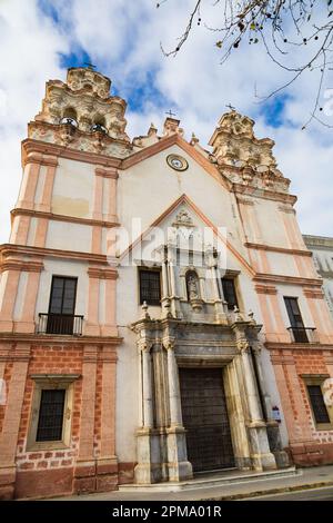 L'église de Nuestra Senora del Carmen et Santa Teresa. Temple catholique sur Alamada marques de Comillas. Cadix, Andalousie, Espagne. José Bolanos. Banque D'Images