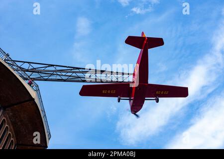 Tibidabo T1 : le célèbre vol en avion au parc d'attractions Tibidabo à Tibidabo, Barcelone. « Il vous transporte comme un oiseau géant au-dessus d'un arrière-pays incroyable Banque D'Images