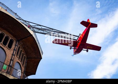 Tibidabo T1 : le célèbre vol en avion au parc d'attractions Tibidabo à Tibidabo, Barcelone. « Il vous transporte comme un oiseau géant au-dessus d'un arrière-pays incroyable Banque D'Images