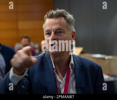 Marseille, France. 8th avril 2023. Fabien Roussel est vu avant d'entrer dans l'auditorium du congrès. Le Congrès 39th du Parti communiste français (PCF) se tient à Marseille du 7 au 10 avril 2023. Elle nomme de nouveau Fabien Roussel comme leader. (Credit image: © Laurent Coust/SOPA Images via ZUMA Press Wire) USAGE ÉDITORIAL SEULEMENT! Non destiné À un usage commercial ! Banque D'Images