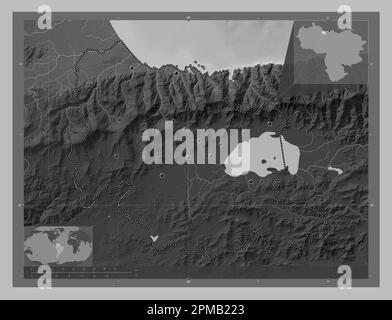 Carabobo, État du Venezuela. Carte d'altitude en niveaux de gris avec lacs et rivières. Lieux des principales villes de la région. Cartes d'emplacement auxiliaire d'angle Banque D'Images