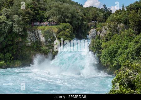 Huka Falls sur le fleuve Waikato à Taupo, Île du Nord, Nouvelle-Zélande Banque D'Images