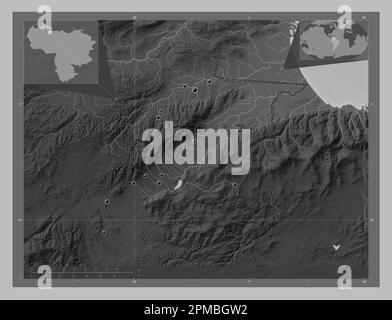 Yaracuy, État du Venezuela. Carte d'altitude en niveaux de gris avec lacs et rivières. Lieux des principales villes de la région. Cartes d'emplacement auxiliaire d'angle Banque D'Images