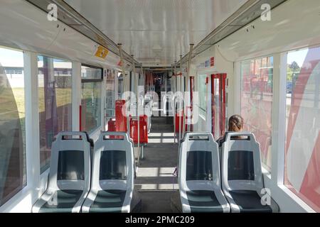 Espagne, Valencia, Straßenbahn // Espagne, Valencia, Streetcar, Tramway Banque D'Images