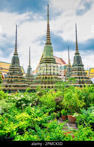 Chedis des quatre Rois à Wat Pho à Bangkok, Thaïlande Banque D'Images