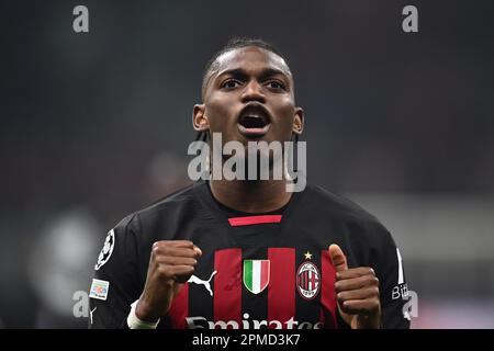 Rafael Leao (Milan) lors du match de l'UEFA Champions League 2022 2023 entre Milan 1-0 Napoli au stade Giuseppe Meazza sur 12 avril 2023 à Milan, en Italie. Credit: Maurizio Borsari/AFLO/Alay Live News Banque D'Images
