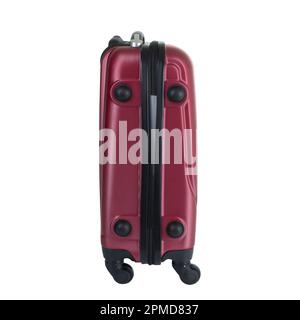 Profil de valise violette isolée sur fond blanc avec passe-cheveux, grande valise à bagages en polycarbonate, énorme sac de voyage en plastique Banque D'Images