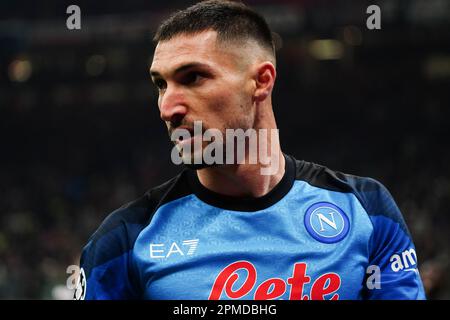 Matteo Politano (SSC Napoli) lors de la Ligue des champions de l'UEFA, quart de finale, match de football de 1st jambes entre l'AC Milan et la SSC Napoli sur 12 avril 2023 au stade San Siro de Milan, Italie - photo Luca Rossini / E-Mage Banque D'Images