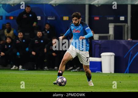 Milan, Italie. 12th avril 2023. Khvicha Kvaratskhelia (SSC Napoli) lors de la Ligue des champions de l'UEFA, quart de finale, match de football de 1st jambes entre l'AC Milan et la SSC Napoli sur 12 avril 2023 au stade San Siro de Milan, Italie - photo Morgese-Rossini/DPPI crédit: DPPI Media/Alamy Live News Banque D'Images