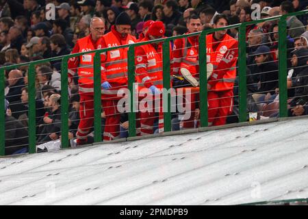 Milano, Lombardie, Italie. 12th avril 2023. Pendant le match de football de la Ligue des champions AC Milan vs SSC Napoli sur 12 avril 2023 au stade San Siro Meazza.in photo: (Credit image: © Fabio Sasso/ZUMA Press Wire) USAGE ÉDITORIAL SEULEMENT! Non destiné À un usage commercial ! Banque D'Images