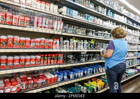 Miami Florida Doral,Walmart Supercenter discount big box Department,antisudorifique Old Spice Ax Gillette,magasins affaires s Banque D'Images