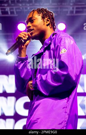 Milan, Italie. 12th avril 2023. Le rappeur américain Lil Tjay en concert à fabrique à Milan, Italie, on 12 avril 2023 (photo de Mairo Cinquetti/NurPhoto) crédit: NurPhoto SRL/Alamy Live News Banque D'Images