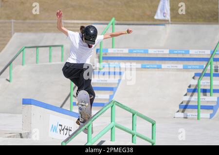 Ibaraki, Japon. 13th avril 2023. Skateboarding Nanaka Fujisawa : le Skateboarding 2nd de Mynavi Japon OUVERT Femme Street qualification au Parc Murasaki Kasama à Ibaraki, Japon . Credit: AFLO SPORT/Alay Live News Banque D'Images