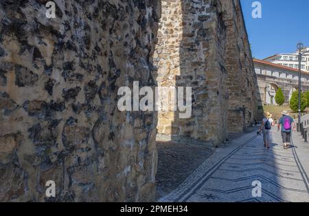 Aqueduc de Sao Sebastiao, Combra, Portugal. Construit autour de 1570 Banque D'Images