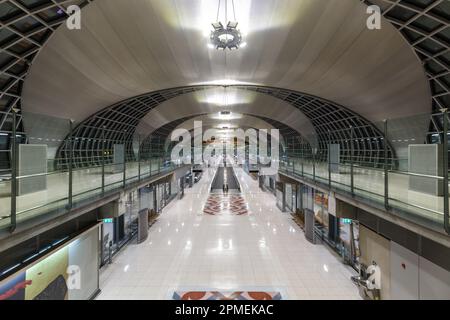 Bangkok, Thaïlande - 10 février 2023 : terminal de l'aéroport Suvarnabhumi BKK à Bangkok, Thaïlande. Banque D'Images