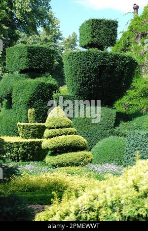 Levens Hall , célèbre pour ses jardins topiaires très anciens et accueillant le Festival du Chili en 2010. Banque D'Images