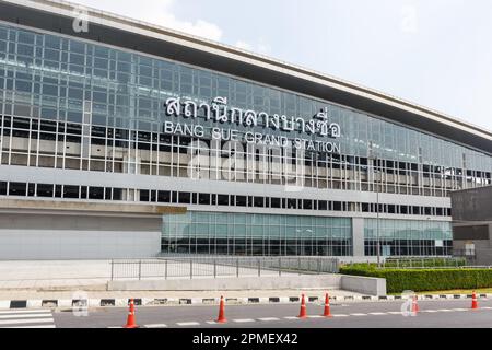 Bangkok, Thaïlande – 14 février 2023: Gare ferroviaire Bang Sue Grand à Bangkok, Thaïlande. Banque D'Images