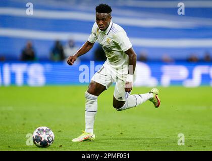 Madrid, Espagne. 12/04/2023, Vinicius Jr du Real Madrid lors du match de la Ligue des champions de l'UEFA, quart-finale, 1st pieds entre le Real Madrid et le Chelsea FC joué au stade Santiago Bernabeu sur 12 avril 2023 à Madrid, Espagne. (Photo de Sergio Ruiz / PRESSIN) Banque D'Images