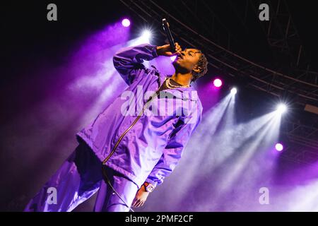 Milan, Italie, 12th avril 2023. Le rappeur américain Lil Tjay joue en direct à fabrique à Milan. Crédits: Maria Laura Arturi/Alamy Live News Banque D'Images