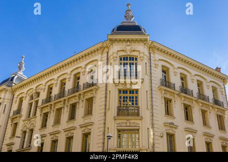 Façade d'immeuble résidentiel Belle Epoque, quartier Gambetta, Nice, Côte d'Azur, France, Europe Banque D'Images