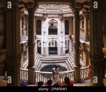 Inde, Gujarat, Adalaj, Stepwell de Rudabai (1498) Banque D'Images
