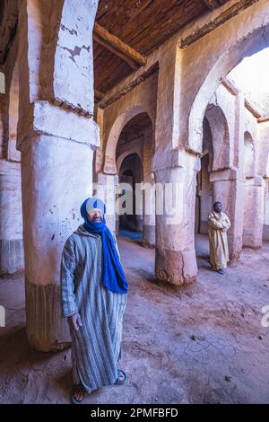 Maroc, province de Zagora, m'Hamid El Ghizlane, ancien village aux portes du désert, ancienne mosquée de la Kasbah fortifiée Banque D'Images