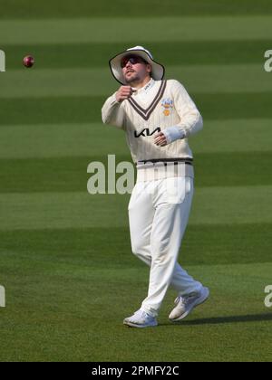 The Kia Oval, Londres, Royaume-Uni. 13th avril 2023. Rory Burns de Surrey le jour 1 de la LV=Insurance County Championship Division un match entre Surrey et Hampshire: Credit: Ashley Western/Alamy Live News Banque D'Images