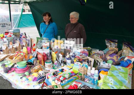 Fournitures porte à porte pour animaux au Stow on the Wold Cotswold Festival 2017. Banque D'Images