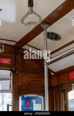 Vieux tramway à lisbonne, Portugal Banque D'Images