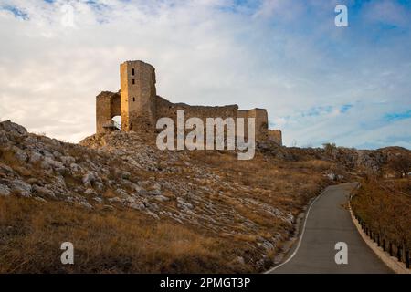 Les ruines de la forteresse d'Enisala - Roumanie, ancienne Banque D'Images